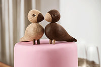 モチーフとなったTurtlebirds(コキジバト)は、生涯、同じつがいで連れ添う仲睦まじい鳥。愛と結婚の誓いの象徴としても知られています。“LoveBird”は、結婚式や夫婦やカップルの記念日など、心が温まるお祝い事のギフトとしても最適です。