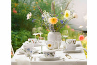 ケーラーの "ハンマースホイ" シリーズは、ケーラーの歴史の中で最も才能があり有名なデザイナーの一人であるスヴェン・ハンマースホイからインスピレーションを得て、ハンス・クリスチャン・バウアーがデザインをした、スタイリッシュでエレガントなシリーズです。スヴェン・ハンマースホイは 1893 年にケーラーに入社し、力強い輪郭と独特の溝を備えたデザインで知られるようになりました。クリスチャン・バウアーが 2015 年にそのケーラーの偉大なデザイナーに敬意を表してハンマースホイ シリーズを作成したとき、ハンマースホイの作風はインスピレーションの源となりました。