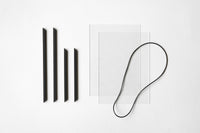 日本初上陸となる「MOEBE(ムーベ)」は、建築家と家具職人が2014年に創業したプロダクトブランドです。創業わずかながら、緻密な構造とミニマリズムを妥協なく追求し、新たな機能性を持つアイテムは、より良いライフスタイルを創る上での可能性を広げてくれます。代表的なアイテムでもある「FRAME(フレーム)」は、普遍の形ともいえる“額縁”をこれまでにない観点から捉え直しデザインされた代表的なアイテムです。透明なキャンパスを生み出し、「自然」を収めてインテリアとして飾るという新時代の額縁は、「透明」という存在との新たな関わり方に気づかせてくれます。その他に、キャンドルホルダーやサイドテーブルなど、彼らの核となる信念とデザイン価値を徹底的に追求するプロダクトを生み出しています。