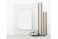 日本初上陸となる「MOEBE(ムーベ)」は、建築家と家具職人が2014年に創業したプロダクトブランドです。創業わずかながら、緻密な構造とミニマリズムを妥協なく追求し、新たな機能性を持つアイテムは、より良いライフスタイルを創る上での可能性を広げてくれます。代表的なアイテムでもある「FRAME(フレーム)」は、普遍の形ともいえる“額縁”をこれまでにない観点から捉え直しデザインされた代表的なアイテムです。透明なキャンパスを生み出し、「自然」を収めてインテリアとして飾るという新時代の額縁は、「透明」という存在との新たな関わり方に気づかせてくれます。その他に、キャンドルホルダーやサイドテーブルなど、彼らの核となる信念とデザイン価値を徹底的に追求するプロダクトを生み出しています。