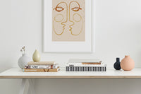 THEPOSTERCLUBは、コペンハーゲンを拠点とするオンラインストアで、主に厳選されたアートポスターを販売しています。主にスカンジナビアのライフスタイル、ファッション、インテリアデザイントレンドからインスピレーションを受け、モノクロから抽象画、エッジの利いた写真アートまで、多くのアーティストの作品を取り扱っています。また、無名有名問わず多くのデザイナーとのコラボレーションを積極的に行い、多くの作品を独占的に販売しているのも特徴的です。