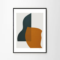 The Poster Club(ポスタークラブ)は、デンマーク・コペンハーゲンを拠点とするオンラインショップで、北欧デザインの高品質なポスターやアートプリントを専門に取り扱っています。新進気鋭の若手アーティストから世界的に活躍する作家まで、多彩なラインナップが魅力。北欧のライフスタイル、ファッション、インテリアデザインのトレンドを取り入れたミニマルで洗練された作品は、シンプルで上質な空間に自然と溶け込みます。ナチュラルインテリアや韓国風の部屋づくり、和モダンテイストにも調和し、アートを取り入れた暮らしを提案。世界中のインテリア雑誌やデザインメディアにも多数掲載されており、感度の高いユーザーからも厚い信頼を集めています。The Poster Clubは、アートプリントを通して日常に美とインスピレーションを届ける、北欧インテリア好きにおすすめのブランドです。