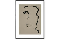 THEPOSTERCLUBは、コペンハーゲンを拠点とするオンラインストアで、主に厳選されたアートポスターを販売しています。主にスカンジナビアのライフスタイル、ファッション、インテリアデザイントレンドからインスピレーションを受け、モノクロから抽象画、エッジの利いた写真アートまで、多くのアーティストの作品を取り扱っています。また、無名有名問わず多くのデザイナーとのコラボレーションを積極的に行い、多くの作品を独占的に販売しているのも特徴的です。