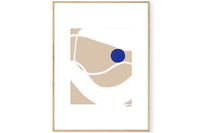 THEPOSTERCLUBは、コペンハーゲンを拠点とするオンラインストアで、主に厳選されたアートポスターを販売しています。主にスカンジナビアのライフスタイル、ファッション、インテリアデザイントレンドからインスピレーションを受け、モノクロから抽象画、エッジの利いた写真アートまで、多くのアーティストの作品を取り扱っています。また、無名有名問わず多くのデザイナーとのコラボレーションを積極的に行い、多くの作品を独占的に販売しているのも特徴的です。
