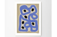 THEPOSTERCLUBは、コペンハーゲンを拠点とするオンラインストアで、主に厳選されたアートポスターを販売しています。主にスカンジナビアのライフスタイル、ファッション、インテリアデザイントレンドからインスピレーションを受け、モノクロから抽象画、エッジの利いた写真アートまで、多くのアーティストの作品を取り扱っています。また、無名有名問わず多くのデザイナーとのコラボレーションを積極的に行い、多くの作品を独占的に販売しているのも特徴的です。