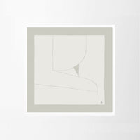 The Poster Club(ポスタークラブ)は、デンマーク・コペンハーゲンを拠点とするオンラインショップで、北欧デザインの高品質なポスターやアートプリントを専門に取り扱っています。新進気鋭の若手アーティストから世界的に活躍する作家まで、多彩なラインナップが魅力。北欧のライフスタイル、ファッション、インテリアデザインのトレンドを取り入れたミニマルで洗練された作品は、シンプルで上質な空間に自然と溶け込みます。ナチュラルインテリアや韓国風の部屋づくり、和モダンテイストにも調和し、アートを取り入れた暮らしを提案。世界中のインテリア雑誌やデザインメディアにも多数掲載されており、感度の高いユーザーからも厚い信頼を集めています。The Poster Clubは、アートプリントを通して日常に美とインスピレーションを届ける、北欧インテリア好きにおすすめのブランドです。