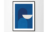 THEPOSTERCLUBは、コペンハーゲンを拠点とするオンラインストアで、主に厳選されたアートポスターを販売しています。主にスカンジナビアのライフスタイル、ファッション、インテリアデザイントレンドからインスピレーションを受け、モノクロから抽象画、エッジの利いた写真アートまで、多くのアーティストの作品を取り扱っています。また、無名有名問わず多くのデザイナーとのコラボレーションを積極的に行い、多くの作品を独占的に販売しているのも特徴的です。