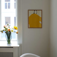 The Poster Club(ポスタークラブ)は、デンマーク・コペンハーゲンを拠点とするオンラインショップで、北欧デザインの高品質なポスターやアートプリントを専門に取り扱っています。新進気鋭の若手アーティストから世界的に活躍する作家まで、多彩なラインナップが魅力。北欧のライフスタイル、ファッション、インテリアデザインのトレンドを取り入れたミニマルで洗練された作品は、シンプルで上質な空間に自然と溶け込みます。ナチュラルインテリアや韓国風の部屋づくり、和モダンテイストにも調和し、アートを取り入れた暮らしを提案。世界中のインテリア雑誌やデザインメディアにも多数掲載されており、感度の高いユーザーからも厚い信頼を集めています。The Poster Clubは、アートプリントを通して日常に美とインスピレーションを届ける、北欧インテリア好きにおすすめのブランドです。