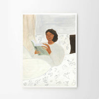 The Poster Club(ポスタークラブ)は、デンマーク・コペンハーゲンを拠点とするオンラインショップで、北欧デザインの高品質なポスターやアートプリントを専門に取り扱っています。新進気鋭の若手アーティストから世界的に活躍する作家まで、多彩なラインナップが魅力。北欧のライフスタイル、ファッション、インテリアデザインのトレンドを取り入れたミニマルで洗練された作品は、シンプルで上質な空間に自然と溶け込みます。ナチュラルインテリアや韓国風の部屋づくり、和モダンテイストにも調和し、アートを取り入れた暮らしを提案。世界中のインテリア雑誌やデザインメディアにも多数掲載されており、感度の高いユーザーからも厚い信頼を集めています。The Poster Clubは、アートプリントを通して日常に美とインスピレーションを届ける、北欧インテリア好きにおすすめのブランドです。