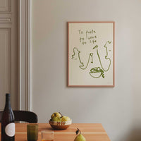 The Poster Club(ポスタークラブ)は、デンマーク・コペンハーゲンを拠点とするオンラインショップで、北欧デザインの高品質なポスターやアートプリントを専門に取り扱っています。新進気鋭の若手アーティストから世界的に活躍する作家まで、多彩なラインナップが魅力。北欧のライフスタイル、ファッション、インテリアデザインのトレンドを取り入れたミニマルで洗練された作品は、シンプルで上質な空間に自然と溶け込みます。ナチュラルインテリアや韓国風の部屋づくり、和モダンテイストにも調和し、アートを取り入れた暮らしを提案。世界中のインテリア雑誌やデザインメディアにも多数掲載されており、感度の高いユーザーからも厚い信頼を集めています。The Poster Clubは、アートプリントを通して日常に美とインスピレーションを届ける、北欧インテリア好きにおすすめのブランドです。