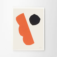 The Poster Club(ポスタークラブ)は、デンマーク・コペンハーゲンを拠点とするオンラインショップで、北欧デザインの高品質なポスターやアートプリントを専門に取り扱っています。新進気鋭の若手アーティストから世界的に活躍する作家まで、多彩なラインナップが魅力。北欧のライフスタイル、ファッション、インテリアデザインのトレンドを取り入れたミニマルで洗練された作品は、シンプルで上質な空間に自然と溶け込みます。ナチュラルインテリアや韓国風の部屋づくり、和モダンテイストにも調和し、アートを取り入れた暮らしを提案。世界中のインテリア雑誌やデザインメディアにも多数掲載されており、感度の高いユーザーからも厚い信頼を集めています。The Poster Clubは、アートプリントを通して日常に美とインスピレーションを届ける、北欧インテリア好きにおすすめのブランドです。