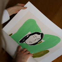 The Poster Club(ポスタークラブ)は、デンマーク・コペンハーゲンを拠点とするオンラインショップで、北欧デザインの高品質なポスターやアートプリントを専門に取り扱っています。新進気鋭の若手アーティストから世界的に活躍する作家まで、多彩なラインナップが魅力。北欧のライフスタイル、ファッション、インテリアデザインのトレンドを取り入れたミニマルで洗練された作品は、シンプルで上質な空間に自然と溶け込みます。ナチュラルインテリアや韓国風の部屋づくり、和モダンテイストにも調和し、アートを取り入れた暮らしを提案。世界中のインテリア雑誌やデザインメディアにも多数掲載されており、感度の高いユーザーからも厚い信頼を集めています。The Poster Clubは、アートプリントを通して日常に美とインスピレーションを届ける、北欧インテリア好きにおすすめのブランドです。