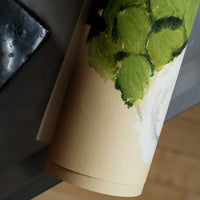 The Poster Club(ポスタークラブ)は、デンマーク・コペンハーゲンを拠点とするオンラインショップで、北欧デザインの高品質なポスターやアートプリントを専門に取り扱っています。新進気鋭の若手アーティストから世界的に活躍する作家まで、多彩なラインナップが魅力。北欧のライフスタイル、ファッション、インテリアデザインのトレンドを取り入れたミニマルで洗練された作品は、シンプルで上質な空間に自然と溶け込みます。ナチュラルインテリアや韓国風の部屋づくり、和モダンテイストにも調和し、アートを取り入れた暮らしを提案。世界中のインテリア雑誌やデザインメディアにも多数掲載されており、感度の高いユーザーからも厚い信頼を集めています。The Poster Clubは、アートプリントを通して日常に美とインスピレーションを届ける、北欧インテリア好きにおすすめのブランドです。