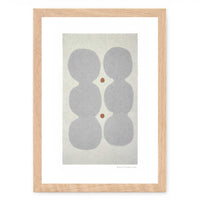 The Poster Club(ポスタークラブ)は、デンマーク・コペンハーゲンを拠点とするオンラインショップで、北欧デザインの高品質なポスターやアートプリントを専門に取り扱っています。新進気鋭の若手アーティストから世界的に活躍する作家まで、多彩なラインナップが魅力。北欧のライフスタイル、ファッション、インテリアデザインのトレンドを取り入れたミニマルで洗練された作品は、シンプルで上質な空間に自然と溶け込みます。ナチュラルインテリアや韓国風の部屋づくり、和モダンテイストにも調和し、アートを取り入れた暮らしを提案。世界中のインテリア雑誌やデザインメディアにも多数掲載されており、感度の高いユーザーからも厚い信頼を集めています。The Poster Clubは、アートプリントを通して日常に美とインスピレーションを届ける、北欧インテリア好きにおすすめのブランドです。