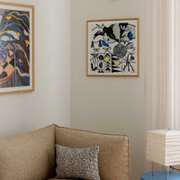 The Poster Club(ポスタークラブ)は、デンマーク・コペンハーゲンを拠点とするオンラインショップで、北欧デザインの高品質なポスターやアートプリントを専門に取り扱っています。新進気鋭の若手アーティストから世界的に活躍する作家まで、多彩なラインナップが魅力。北欧のライフスタイル、ファッション、インテリアデザインのトレンドを取り入れたミニマルで洗練された作品は、シンプルで上質な空間に自然と溶け込みます。ナチュラルインテリアや韓国風の部屋づくり、和モダンテイストにも調和し、アートを取り入れた暮らしを提案。世界中のインテリア雑誌やデザインメディアにも多数掲載されており、感度の高いユーザーからも厚い信頼を集めています。The Poster Clubは、アートプリントを通して日常に美とインスピレーションを届ける、北欧インテリア好きにおすすめのブランドです。