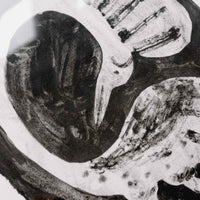 The Poster Club(ポスタークラブ)は、デンマーク・コペンハーゲンを拠点とするオンラインショップで、北欧デザインの高品質なポスターやアートプリントを専門に取り扱っています。新進気鋭の若手アーティストから世界的に活躍する作家まで、多彩なラインナップが魅力。北欧のライフスタイル、ファッション、インテリアデザインのトレンドを取り入れたミニマルで洗練された作品は、シンプルで上質な空間に自然と溶け込みます。ナチュラルインテリアや韓国風の部屋づくり、和モダンテイストにも調和し、アートを取り入れた暮らしを提案。世界中のインテリア雑誌やデザインメディアにも多数掲載されており、感度の高いユーザーからも厚い信頼を集めています。The Poster Clubは、アートプリントを通して日常に美とインスピレーションを届ける、北欧インテリア好きにおすすめのブランドです。