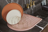 OYOYLivingDesignは、デンマークのデザイナーLotteFynboeによって2012年に設立されました。子供、大人、そして彼らが住む家のためのホームアクセサリーを提供するデンマークで最も優れたブランドになることをポリシーとしています。伝統的なスカンジナビアのデザインに影響を受けた製品は、クラシックで機能的、ユニークなディテールと魅力的なカラーが特徴的です。