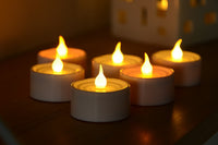 Sirius(シリウス)は、1971年にデンマークで創業した照明とLedキャンドルのブランドです。北欧らしいミニマルで洗練されたデザインに、心地よさと温もりを感じさせる光を組み合わせた製品で、ヨーロッパを中心に多くの家庭やホテルで愛用されています。SiriusのLedキャンドルは、本物の炎のように揺らめくリアルな灯りと、安全性・長寿命を両立。火を使わないため小さなお子様やペットのいる空間でも安心して使用でき、電池式や充電式、リモコン操作可能なタイプまで幅広く揃っています。ガラスや金属、陶器など多様な素材とカラー展開で、リビング、ベッドルーム、アウトドアなど様々な空間に馴染みます。シーズンごとのデコレーションや日常のインテリアアクセントとしても活躍し、暮らしにやさしく上質な光を添えるSiriusは、北欧の豊かな灯り文化を現代に受け継ぐブランドです。