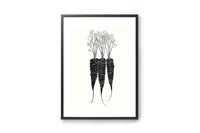 天然木のポスターフレームです。エッジのきいた幅の細いデザインのフレームで、ポスターをシンプルにすっきりと見せることができます。アルミニウムフレームとはまた違った魅力がありオーク無垢材のナチュラルなフレーム同様、北欧諸国では非常に好まれているフレームです。