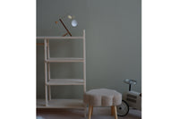 Kinetic Levi(キネティック・レヴィ)は、動きのある現代アート「キネティックアート」をテーマにしたインテリアモビールのブランドです。空気の流れに応じてやわらかく揺れる繊細な造形は、空間に静かな動きと詩的な美しさを与え、リビングや玄関、寝室などあらゆるシーンを洗練されたアート空間に変えてくれます。Kinetic Leviのモビールは、アーティスティックでありながらインテリア性にも優れ、北欧風やミッドセンチュリー、モダンスタイルのインテリアとも相性抜群。金属や天然木など上質な素材を使用し、ひとつひとつ丁寧に仕上げられています。天井から吊るすだけで空間の印象を一変させるKinetic Leviの作品は、自宅用としてはもちろん、引越し祝いや結婚祝いなどのギフトにも最適です。インテリア雑貨やおしゃれなアートモビールをお探しの方におすすめのブランドです。