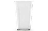 THEGLASSは、耐熱ガラス(耐熱温度差120℃)を贅沢に極限まで厚く用いることで、割れにくく、軽く、電子レンジや食器洗い機でも使えるグラスを実現しました。サイズは、最もスタンダードと呼べる大きさは何かと考えました。その結果、ショート・トール・グランデの3サイズ展開に至りました。つまり、大規模展開しているあのコーヒーチェーンのカップと同じ形状、容量。このサイズこそが、万人共通のスタンダードであり、フォルムであり、最も使いやすく、生活に馴染むグラスであると考えたのです。シンプルで美しいフォルムは、どんなシーンにも調和します。耐熱ガラスなので、グラスに氷を入れて熱い紅茶を注げば、透明に透き通ったアイスティーがあっという間に出来ます。製造は、試験管やビーカー、ティーサーバーなどを手掛けるハリオグラス。これぞグラス、と呼べる、3種のスタンダードなグラスが完成しました。