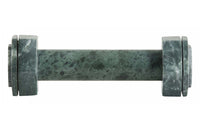 Nordalは、デンマークで1991年に設立されたファミリー経営のインテリアブランドで、北欧の機能美と東洋のスピリチュアルな美意識を融合させたユニークなスタイルで知られています。伝統的な北欧デザインのシンプルさをベースに、インドをはじめとする異国の文化や素材からインスピレーションを得た、温かみと個性にあふれるコレクションを展開しています。いずれも独自性のあるディテールと職人技が光るアイテムばかり。特に、アイアンやウッド、真鍮などを用いた無骨で温もりある質感が特徴で、ナチュラルかつエッジの効いた空間演出が可能です。「人とは違うものを選びたい」「個性的で洗練された暮らしを楽しみたい」といった感度の高いユーザーに選ばれており、注目を集めています。単なる装飾品ではなく、暮らしに深みをもたらすデザインを提案するブランド、それがNordalです。