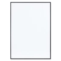 スカンジナビアのクラフトマンシップにインスパイアされた、北欧デザインの美学が息づく天然木製のポスターフレーム。温もりある無垢材と洗練されたスリムなフォルムが融合し、アートポスターや写真をすっきりと引き立てながら、空間全体に落ち着きと上質さをもたらします。上質な天然木を使用したフレームは、不透明ながらも木目の自然な表情をほのかに感じさせ、ナチュラルでありながら現代的な雰囲気も演出します。金属製のハンガーが裏面に取り付けられており、縦横どちらの向きでも壁に掛けてご使用いただけます。アルミフレームにはない自然素材ならではの豊かな質感とぬくもりは、北欧諸国でも高く評価され、定番のインテリアアイテムとして広く親しまれています。シンプルで飽きのこないデザインは、ミニマルインテリアやナチュラルテイストのお部屋にも自然に調和し、日常に木の優しさと北欧らしい上質な空気を添えてくれます。