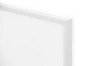 スカンジナビアのクラフトマンシップにインスパイアされた、北欧デザインの美学が息づく天然木製のポスターフレーム。温もりある無垢材と洗練されたスリムなフォルムが融合し、アートポスターや写真をすっきりと引き立てながら、空間全体に落ち着きと上質さをもたらします。上質な天然木を使用したフレームは、不透明ながらも木目の自然な表情をほのかに感じさせ、ナチュラルでありながら現代的な雰囲気も演出します。金属製のハンガーが裏面に取り付けられており、縦横どちらの向きでも壁に掛けてご使用いただけます。アルミフレームにはない自然素材ならではの豊かな質感とぬくもりは、北欧諸国でも高く評価され、定番のインテリアアイテムとして広く親しまれています。シンプルで飽きのこないデザインは、ミニマルインテリアやナチュラルテイストのお部屋にも自然に調和し、日常に木の優しさと北欧らしい上質な空気を添えてくれます。