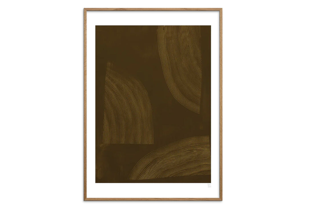 Poster&Frameは、2018年に設立されたスカンジナビアのデザインウェブショップです。新しい会社ですが過去6年間、デンマークのデザイン、広告、およびデザイン業界で懸命に取り組んできた経験豊富なチームメンバーで構成され、500人以上の国内および国際的なアーティストによるオリジナルアート作品を提供しています。