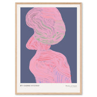 Poster & Frame(ポスター アンド フレーム)は、デンマーク・コペンハーゲン発のポスターブランドで、北欧デザインに特化した高品質なアートポスターを展開しています。抽象アートや幾何学模様、タイポグラフィ、写真アートなど、国内外の優れたアーティストの作品を厳選。洗練されたミニマルデザインで、現代の多様なインテリアスタイルに調和するアイテムを提案しています。使用する用紙とインクは環境に配慮した素材を採用し、サステナブルなものづくりを実現。モダン、北欧ナチュラルなどの空間に自然と馴染み、リビング、寝室、玄関、カフェ、オフィス、書斎など、あらゆる場所で壁掛けアートとして活躍します。北欧ポスター、アートプリント、インテリアアート、デンマークデザイン、ギャラリーウォールなどに関心のある方に最適な、空間に静けさと個性をもたらすプロフェッショナルなポスターコレクションです。