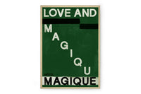 HOTELMAGIQUEはMilouNeelenによって生み出されたブランドです。彼女はフリーランスの仕事を経て、ファッションブランド、スコッチ&ソーダに3年間勤務し、グラフィックデザインの経験を積み、多くのコレクションのプリントやパターンをデザインしました。そして、2013年より独立して活動します。パリのアパートメントからアメリカーナモーテル、ウェスアンダーソンまでレトロなインスピレーションを得たこれらのグラフィックプリントは、シンプルでありながら美しいデザインです。
