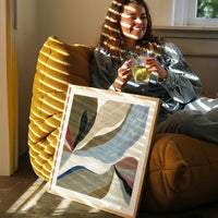 PSTR Studioは、美しく意味のあるアートをすべての人に届けたいという想いから誕生した、アート愛好家によるオンラインアートショップです。アート初心者からコレクターまで、誰もが心から惹かれる一枚に出会えるよう、遊び心と洗練されたデザインを融合させたアートプリントを厳選してご提供しています。新進気鋭の若手から実力派アーティストまで、個性豊かな作品を取り扱っています。当店のファインアートプリントは、色彩の美しさと細部の再現性に優れた高品質ジークレー印刷を採用。リビングや寝室、オフィスなど、さまざまな空間に上質な彩りを添えるインテリアアートとして最適です。作品を選び、飾るという行為を通じて、アートをより身近に感じ、日常に感性豊かな時間を取り入れるお手伝いをすることが私たちの目指す姿です。