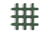 オランダ・アムステルダム発のインテリアブランド&Klevering(アンド・クレベリング)は、1992年の創業以来、「デザインを最優先に」という理念のもと、カラフルで個性的なホームアクセサリーを展開しています。アムステルダムらしいオリジナリティを大切にし、どんな空間にも調和しながらも印象的な存在感を放つデザインが魅力です。&Kleveringのアイテムは、自宅用としてはもちろん、贈り物にも最適です。コレクションはすべてチームで丁寧に作り上げられ、現代アートやヴィンテージスタイルからインスピレーションを受けたユニークでタイムレスなデザインを追求しています。また、「Buro Berger」というブランド名でも著名なアーティストとのコラボレーションを行い、革新性と伝統を両立しながら、常に新しい驚きを届けています。