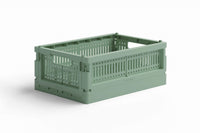 made crateはデンマークのブランドです。100%リサイクルされた環境にやさしいプラスチック廃棄物から作られた折りたたみ箱を製造しています。3つの異なるサイズの箱は積み重ねることができ、無限の創造的な組み合わせが可能になります。またカラーリングが非常にユニークでよくあるシンプルな単色とは違い、北欧らしい優しいペールトーンが独特で印象的です。