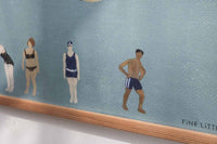 Fine Little Day(ファイン・リトル・デイ)は、スウェーデンのデザイナー、エリーサベット・デュンケルによって2007年に設立されたライフスタイルブランドです。自然や季節、日常の情景から着想を得た、素朴で温かみのある手描きのデザインが特徴です。テキスタイル、ポスター、クッション、ブランケットなどの製品には、北欧らしいミニマルさと遊び心が調和し、暮らしに詩的な魅力を添えてくれます。サステナビリティやクラフトマンシップを大切にし、国内外のアーティストとのコラボレーションや、アート支援活動にも積極的に取り組んでいます。素材の選定や製造背景にもこだわり、使う人の感性に寄り添った、長く愛されるモノづくりを目指しています。日常の中に小さな幸せやインスピレーションをもたらしてくれる、豊かな感性に満ちたブランドです。