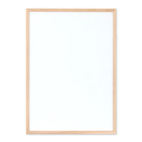 温もりのある天然木と洗練されたデザインが融合した、オーク無垢材の木製ポスターフレーム。シンプルで細身のエッジが効いたフレームは、アートや写真をすっきりと引き立て、北欧風やナチュラルテイストの空間に自然に馴染みます。スカンジナビアスタイルやミニマルデザインを好む方におすすめで、北欧でも定番のインテリアアイテム。天然オーク材は美しい木目と質感、ひとつひとつ異なる表情が魅力です。リビングや玄関、寝室、書斎、店舗など多彩な空間で活躍。壁掛け・立て掛け対応で自由なレイアウトが楽しめます。本商品は低反射アクリル板を使用しており、片面は低反射加工、もう片面は通常アクリルです。お好みでどちらの面も使用可能ですが、通常面もやや暗く見える場合があります。ポスターの色味や鮮明さを重視される方は、低反射タイプでない製品をおすすめします。