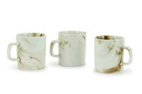 穏やかで、リラックスした雰囲気を漂わせる『Luca (ルカ)』シリーズ。ストンと飾らないシンプルな形状で、ゆったりと空間美をお愉しみいただけます。時間にも空間にもゆとりを持って、贅沢な大人なひとときを。大理石のような真っ白で艷やかな釉薬に、ゆらゆらと揺れ交じるマーブル柄が美しい。