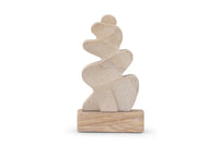 Bloomingvilleは、2000年にデンマークで設立されました。たった2名でスタートした会社は今ではヨーロッパ内40名を超える従業員と、40を超える代理店にまで成長しました。Bloomingvilleの空想的なデザインの製品は全て会社の専属デザイナーによって開発されています。フランスのブロカントに影響を受け、ノスタルジックなスカンジナビアデザインと最新のデザインを融合させたユニークなデザインに仕上がっています。