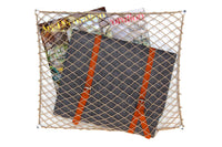 FILT社は1860年に農家の人たちによってフランス北西部に設立され、現在はヨットや車向け、医療用、スポーツ用品など、ネットやロープに特化した商品を主に業務用として多岐に渡って生産しています。ネットバッグは小さく折りたためることもあり、特にヨーロッパではマルシェ(市場)などに出かけるときに持っていくのが定番です。