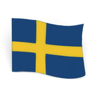 Larssons Tra(ラッセントレー)は、1946年にスウェーデンで創業した、北欧木工文化を代表するインテリア雑貨ブランドです。白樺や松など、北欧の厳しい気候の中で育った木材を厳選し、木目や繊維方向、乾燥特性まで考慮した設計と加工によって、素材本来の美しさと耐久性を丁寧に引き出しています。装飾を過度に施さず、形状・比率・余白によって表現されるミニマルな造形は、スウェーデンデザインの思想そのものとも言えます。オーナメントや木製雑貨、インテリア小物を中心に、量産でありながら工芸品に近い品質基準を維持し、空間に置いたときの佇まいや光の当たり方、経年による色味の変化までを見据えたものづくりによって、暮らしの質を静かに高めるスウェーデンの老舗ブランドです。