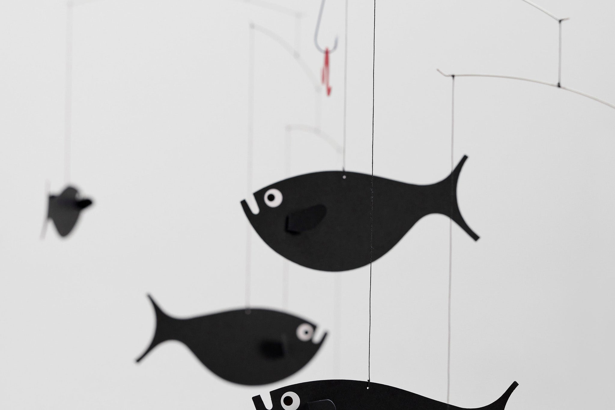 北欧デンマークモビール Floating Fish 天然木製の魚 – CHLOROS