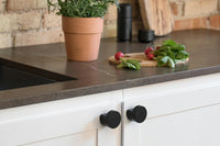 byWirthは、住宅デザインやライフスタイル、ファッションなどの分野で設計や製品開発をしているデザイン会社です。彼らは自身で商品を開発するにあたって常に自然素材の表現方法に挑戦し、機能的で創造的な製品を開発することに情熱を持っています。