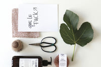 My Deer Art Shopは、「日常に、ほんの少しの物語を。」をコンセプトに、アートの持つ癒しと温もりを暮らしに届けるブランドです。愛らしい動物たちや幻想的な風景、心に残る言葉をモチーフに、イラストレーションやアートポスター、雑貨を展開。特に“鹿(Deer)”をブランドの象徴とし、静かで優しい世界観を大切にしています。ブランドの始まりは、自然と動物、そして小さな物語を描き続けてきたひとりのイラストレーターのアトリエでした。自身の描く作品が、見る人の心をそっと癒し、時には励ましになることを知り、2020年にMy Deer Art Shopとしてオンラインショップを立ち上げました。手に取った人が、作品に込められた物語やぬくもりを感じられるよう、一点一点に心を込めて制作しています。