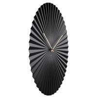 Karlsson(カールソン)は、オランダ発のデザインクロックブランドです。世界中のインテリアファンに愛されるその魅力は、洗練されたミニマルデザインとユニークな個性の融合にあります。シンプルでありながら存在感のあるデザインは、モダンな空間にも北欧風のインテリアにも自然に調和し、リビング、オフィス、カフェなど多様なシーンで活躍します。「時間を美しく飾る」をコンセプトに、Karlssonは毎年新たなデザイナーとのコラボレーションを通じて革新的なコレクションを展開。インテリア時計のトレンドをリードし続けています。高品質な素材と正確なクオーツムーブメントを採用し、見た目だけでなく実用性も兼ね備えたKarlssonの壁掛け時計・置き時計は、贈り物にも最適です。北欧インテリア、デザイン時計、おしゃれな壁掛け時計をお探しの方におすすめのブランドです。