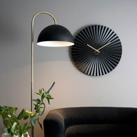 Karlsson(カールソン)は、オランダ発のデザインクロックブランドです。世界中のインテリアファンに愛されるその魅力は、洗練されたミニマルデザインとユニークな個性の融合にあります。シンプルでありながら存在感のあるデザインは、モダンな空間にも北欧風のインテリアにも自然に調和し、リビング、オフィス、カフェなど多様なシーンで活躍します。「時間を美しく飾る」をコンセプトに、Karlssonは毎年新たなデザイナーとのコラボレーションを通じて革新的なコレクションを展開。インテリア時計のトレンドをリードし続けています。高品質な素材と正確なクオーツムーブメントを採用し、見た目だけでなく実用性も兼ね備えたKarlssonの壁掛け時計・置き時計は、贈り物にも最適です。北欧インテリア、デザイン時計、おしゃれな壁掛け時計をお探しの方におすすめのブランドです。