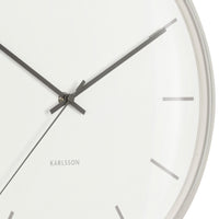 Karlsson(カールソン)は、オランダ発のデザインクロックブランドです。世界中のインテリアファンに愛されるその魅力は、洗練されたミニマルデザインとユニークな個性の融合にあります。シンプルでありながら存在感のあるデザインは、モダンな空間にも北欧風のインテリアにも自然に調和し、リビング、オフィス、カフェなど多様なシーンで活躍します。「時間を美しく飾る」をコンセプトに、Karlssonは毎年新たなデザイナーとのコラボレーションを通じて革新的なコレクションを展開。インテリア時計のトレンドをリードし続けています。高品質な素材と正確なクオーツムーブメントを採用し、見た目だけでなく実用性も兼ね備えたKarlssonの壁掛け時計・置き時計は、贈り物にも最適です。北欧インテリア、デザイン時計、おしゃれな壁掛け時計をお探しの方におすすめのブランドです。