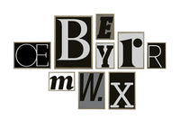 PLAYTYPEはデンマークにあるデザイン会社e-Typesによって設立された世界初の『フォント専門ブランド』。それはただのフォントではありません。歴史やコンテキストが感じられるフォントです。例えば、Berlingskeシリーズのポスターは、1749年に設立され、現在も存在しているデンマーク最古の新聞社『BerlingskeTidende』の為にデザインされたフォントが使用されています。シンプルながらも奥が深いフォントの世界を体験してみましょう。