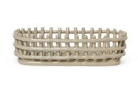 "ferm LIVING"の製品は毎日の生活がきっと楽しくなる物ばかり。それは壁紙だったり、キッチン用品、バス用品、リビング雑貨、またオフィス用品など沢山のコレクションがあり、オーガニックコットンや木材、磁気、金属など多くの拘った材質で、シンプルな材質から職人によって長く使える物へと変えて行きます。デザインはデンマークの伝統に基づいた美しい物。ロゴの鳥はデンマークの伝統を守って生きたいという思いが込められています。