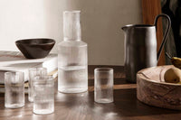 "ferm LIVING"の製品は毎日の生活がきっと楽しくなる物ばかり。それは壁紙だったり、キッチン用品、バス用品、リビング雑貨、またオフィス用品など沢山のコレクションがあり、オーガニックコットンや木材、磁気、金属など多くの拘った材質で、シンプルな材質から職人によって長く使える物へと変えて行きます。デザインはデンマークの伝統に基づいた美しい物。ロゴの鳥はデンマークの伝統を守って生きたいという思いが込められています。