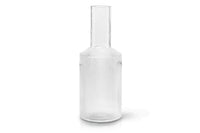 "ferm LIVING"の製品は毎日の生活がきっと楽しくなる物ばかり。それは壁紙だったり、キッチン用品、バス用品、リビング雑貨、またオフィス用品など沢山のコレクションがあり、オーガニックコットンや木材、磁気、金属など多くの拘った材質で、シンプルな材質から職人によって長く使える物へと変えて行きます。デザインはデンマークの伝統に基づいた美しい物。ロゴの鳥はデンマークの伝統を守って生きたいという思いが込められています。